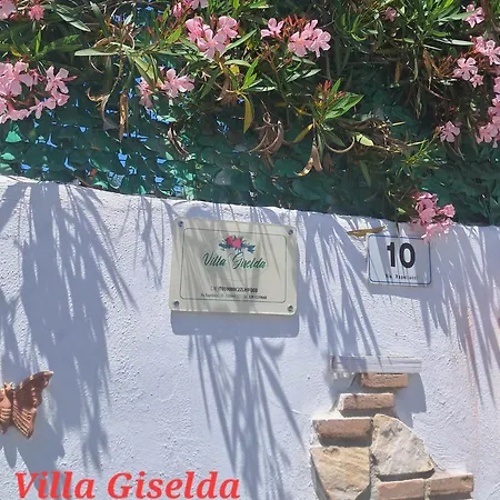 Giselda Con Idromassaggio